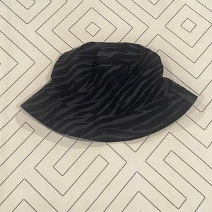 Lululemon Reversible Bucket Hat